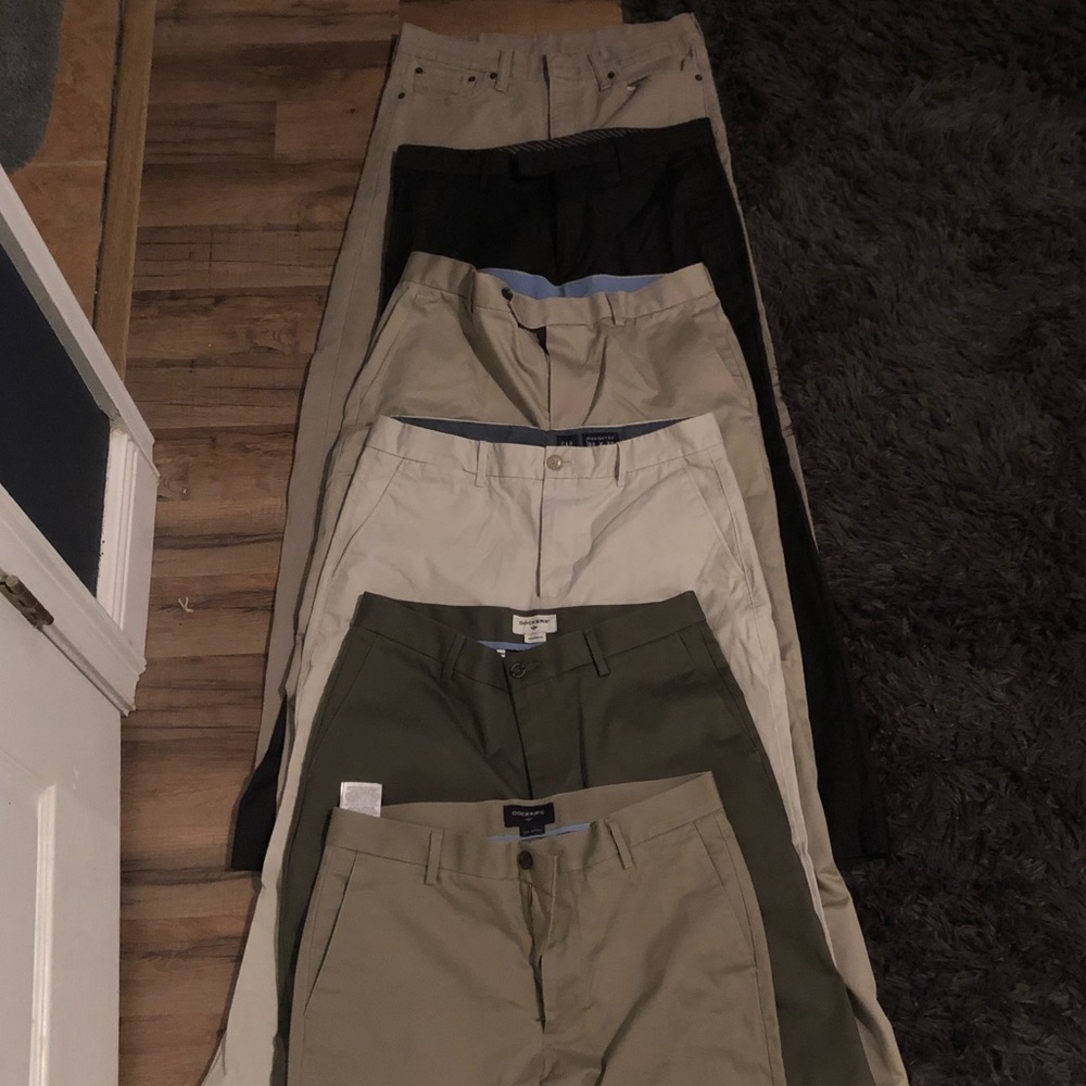 Men’s pants bundle 31-32 waist